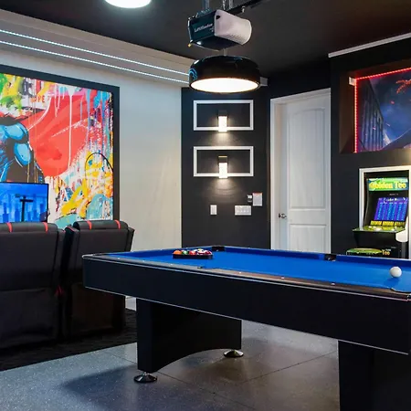 Beautiful Themed Single Home With Private Pool And Game Room Ec0405